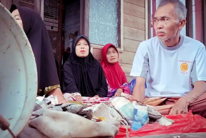 
 Penemuan uang dalam kondisi rusak di Kelurahan Pesayangan, Martapura.