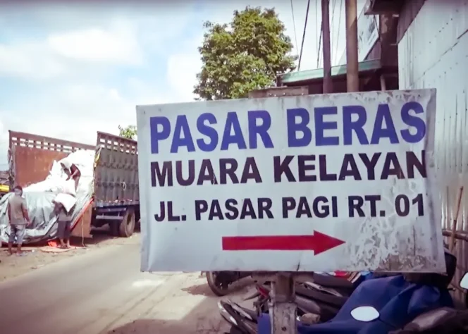 
 Pasar beras cukup besar di Kota Banjarmasin Kalimantan Selatan. Foto: https://www.www.riceknews.com/