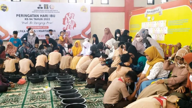 
 Peringatan Hari Ibu ke-94 tahun 2022 di LPKA Kelas I Martapura, Sabtu (24/12/2022). Foto: Fanny www.riceknews.com