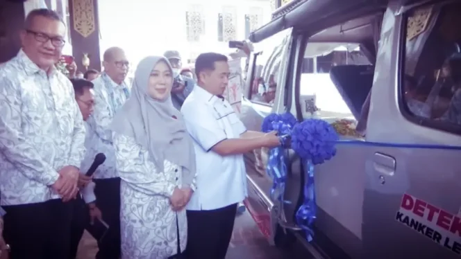 
 Seremoni Peluncuran Mobil Layanan Keliling oleh Walikota dan YKI cabang Banjarmasin