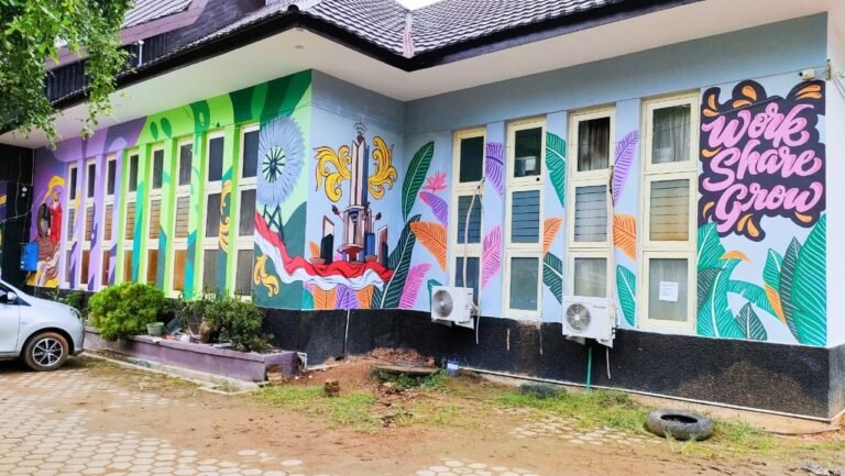 Kantor Disporabudpar Kota Banjarbaru Cantik Dengan Hiasan Mural