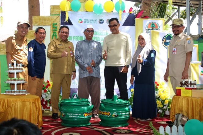 
 <strong>Peringatan HPSN 2023 di Bank Sampah, Mari Jadi Agen Perubahan Pengelolaan Sampah</strong>