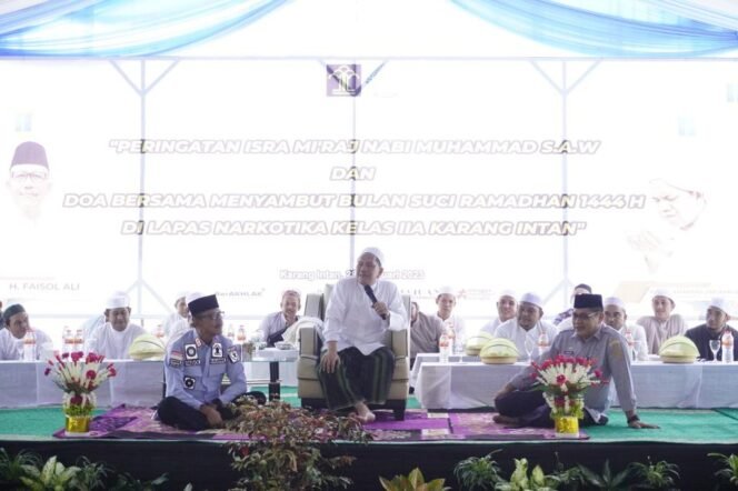 
 <strong>Tabligh Akbar Bersama Guru Udin Samarinda di Lapas Narkotika Karang Intan</strong>