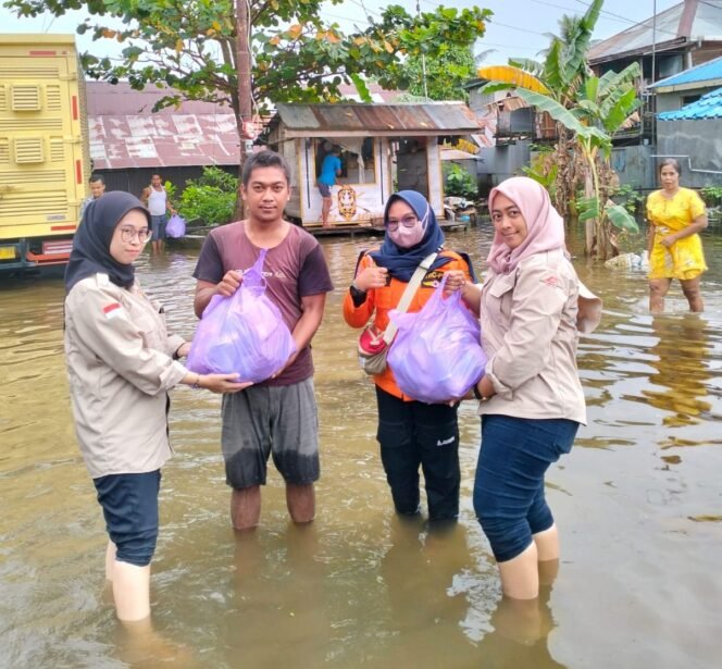 
 <strong>Koordinasi Penangan Banjir dan Penyaluran Bantuan</strong>