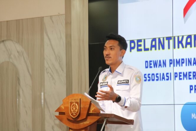 
 <strong>Bupati Banjar Apresiasi Pihak Yang Telah Membantu Korban Banjir</strong>