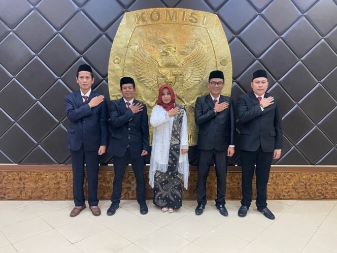 
 Lima Komisioner Baru di KPU Kabupaten Banjar