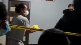 Pria paruh baya ditemukan tewas gantung diri, di Desa Sungai Bakung, Kecamatan Sungai Tabuk, Kabupaten Banjar, Senin (17/7/23) malam.