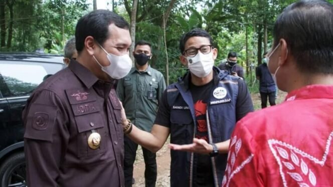 
 Pujian Sandiaga Uno Untuk Walikota Banjarbaru