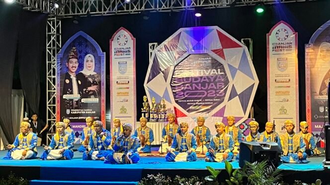 
 Nurul Musthofa Asal Sungai Tabuk Juara I Festival Maulid Habsyie
