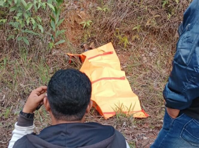 
 Seorang pria ditemukan tewas di pinggir jalan bypass Desa Mali - mali, Kabupaten Banjar, Kalsel, Senin (7/8).