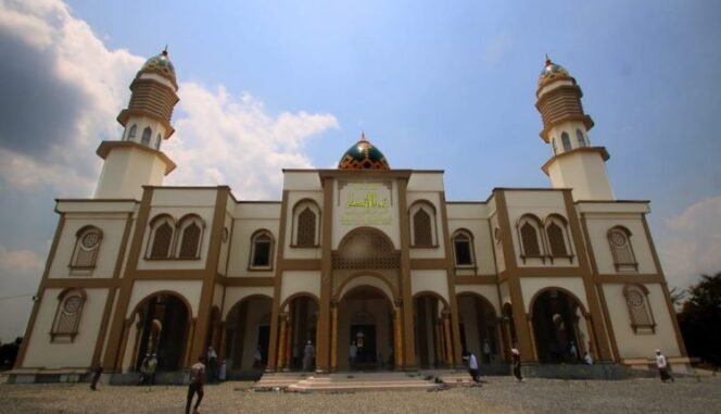 
 Syukuran Pembangunan Masjid Megah di Cindai Alus Dihadiri Kepala Daerah