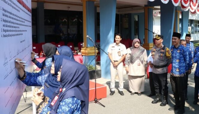 
 Deklarasi Netralitas ASN Untuk Pemilu 2024