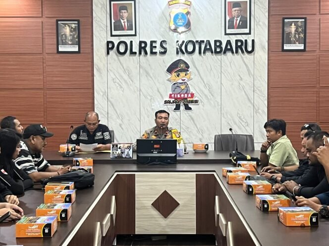 
 Sinergi Polri dan Wartawan di Kotabaru