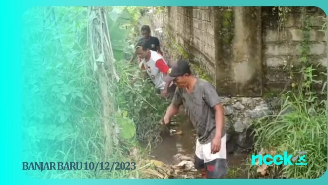 
 Cegah Banjir dan Berkembangnya Nyamuk, Ratusan Warga Aksi Bersih Lingkungan