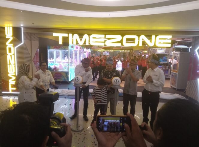 
 Hadirkan Pengalaman NextGen di QMall Banjarbaru, Timezone Luncurkan Venue Lintasan Social Bowling