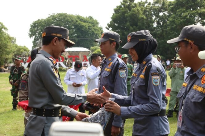 
 Satlinmas se-Kabupaten Banjar Siap Bantu Pengamanan TPS