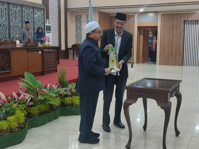 Raperda Kerjasama Daerah Dibahas Dalam Paripurna DPRD Banjar