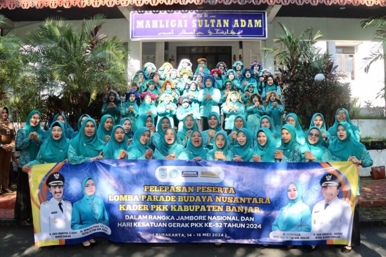 PKK Kabupaten Banjar Wakili Kalsel Ikuti Lomba Parade Budaya Nusantara