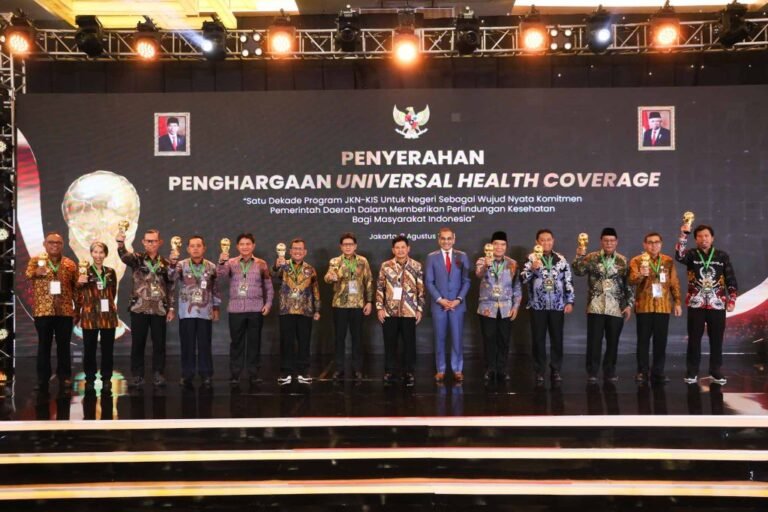 Penghargaan Universal Health Coverage (UHC) Award 2024, Paman Birin Komitmen Sukseskan Program JKN-KIS di Banua