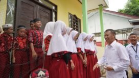 Presiden Direktur PT Adaro Indonesia, Priyadi, akan mengunjungi pelajar SDN di Wilayah Juai Kabupaten Balangan dan SDN Pamarangan Kiwa Kabupaten Tabalong besok dan lusa. foto-istimewa
