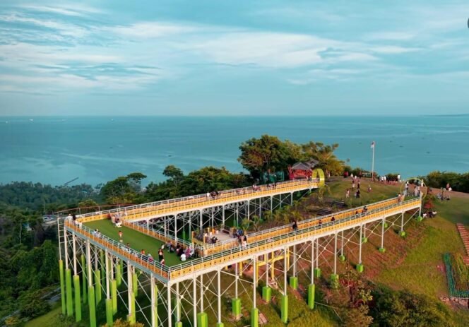 
 View Bukit Mamake Kotabaru. foto: ig @bakul_rumbis