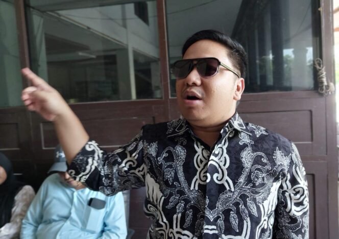 
 Anggota Komisi III DPR RI asal Martapura, Kalsel, HM Rofiqi. 