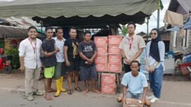 Alfamart salurkan bantuan kepada korban kebanjiran di Kota Banjarbaru, Kamis (23/1/2025). foto-istimewa