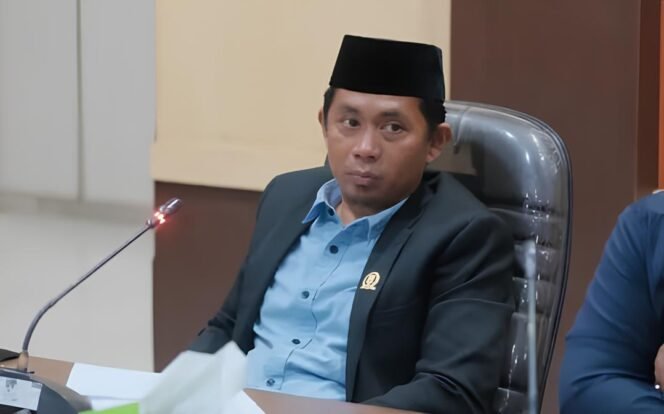 
 Amiruddin Minta Sekwan Fasilitasi Permintaan Staf di Komisi DPRD Banjar
