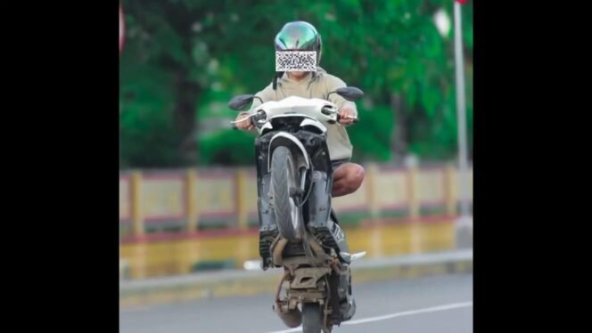 
 Ugal-ugalan Freestyle di Jalan Raya, Pemuda Kotabaru Diamankan Polisi