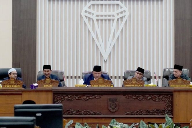 
 DPRD Banjar Gelar Paripurna, Usulkan Pemberhentian dan Pengangkatan Bupati-Wakil Bupati