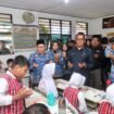 Program Makan Bergizi Gratis (MBG) Kabupaten Banjar resmi diluncurkan di SDN Keraton 4, Martapura, Senin (17/2/2025) pagi. foto-RSB
