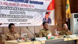 Wakil Bupati Kapuas, Dodo, membuka Forum Perangkat Daerah di Aula Bappelitbangda Kapuas, Selasa (25/2/2025). foto-istimewa