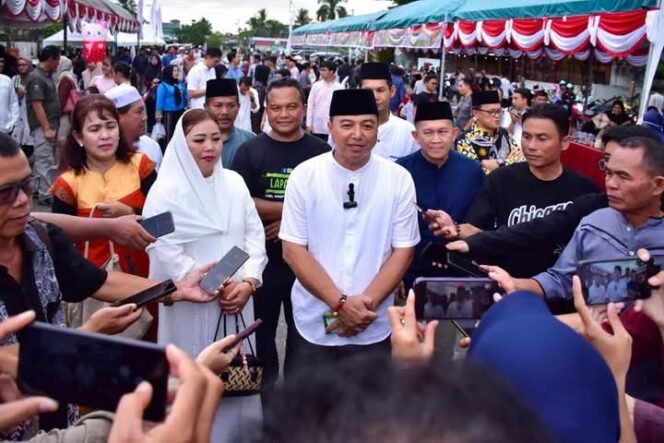 
 Wakil Bupati Kapuas Buka Resmi Pasar Ramadan 1446 Hijriyah