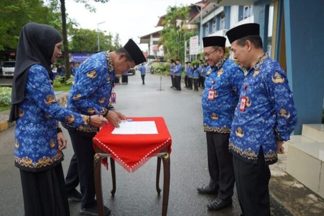 
 Tingkatkan Layanan Terpadu, Disdukcapil Banjar Kerjasama dengan Lima Instansi