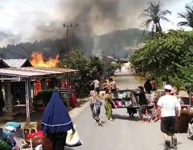 
 Kebakaran di Sambung Makmur Melalap 10 Rumah