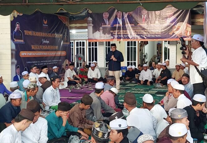 
 Temu kader dan silaturahmi dengan warga DPW NasDem Kalsel di Desa Sungai Rangas Ulu, Kecamatan Martapura Barat, Kabupaten Banjar, Rabu (26/3/2025). foto-hendra