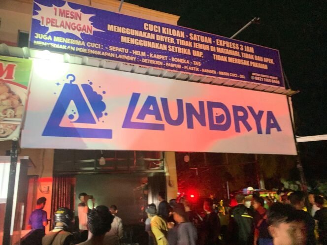 
 Kebakaran Ruko Laundry di Banjarbaru Diduga Korsleting Listrik