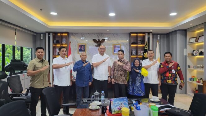 
 Bupati Kotabaru Usulkan Sekolah Rakyat, Kemensos Siap Biayai Penuh