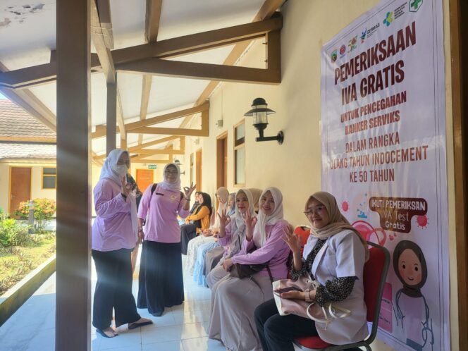 
 HUT ke-50, Indocement Tarjun Gelar Pemeriksaan IVA Gratis di Kelumpang Hilir