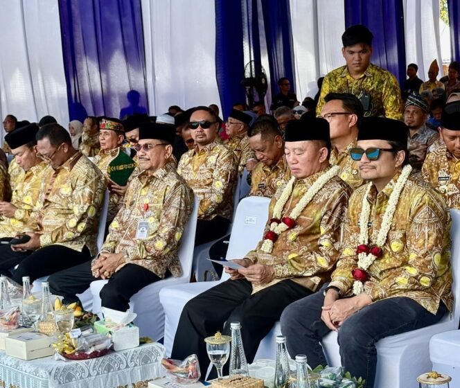 
 Pemkab Kotabaru Hadiri Puncak HUT ke-73 HSU