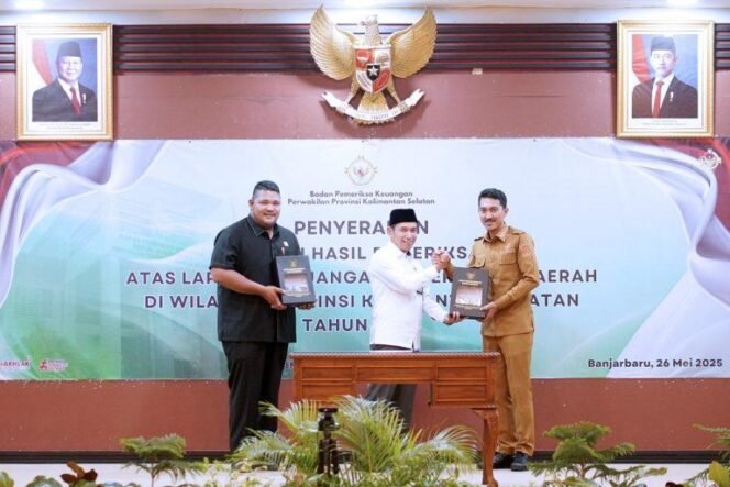 
 Kali ke-12 Pemkab Banjar kembali meraih opini Wajar Tanpa Pengecualian (WTP) dari Badan Pemeriksa Keuangan (BPK) RI Perwakilan Kalimantan Selatan. foto-RSB 