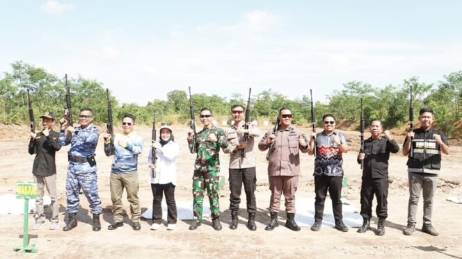 
 Kodim Kotabaru Gelar Latihan Menembak Tingkatkan Kesiapsiagaan dan Sinergi