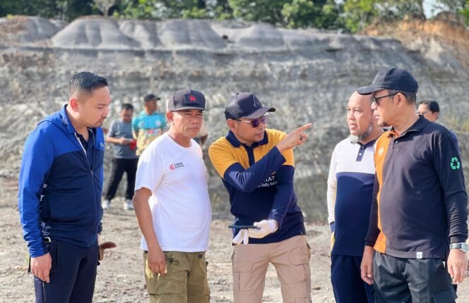 
 Pemkab Kotabaru Gelar Gotong Royong di RS Stagen Persiapan Pembangunan Lanjutan
