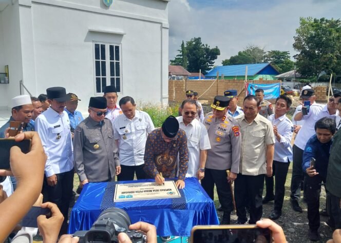 
 Mendes PDT Tinjau Pembentukan Koperasi Merah Putih di Indrasari: Pasti Untung!