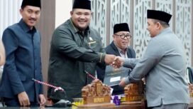 Rapat Paripurna DPRD Banjar, Sabtu (14/6/2025) malam. foto-RSB