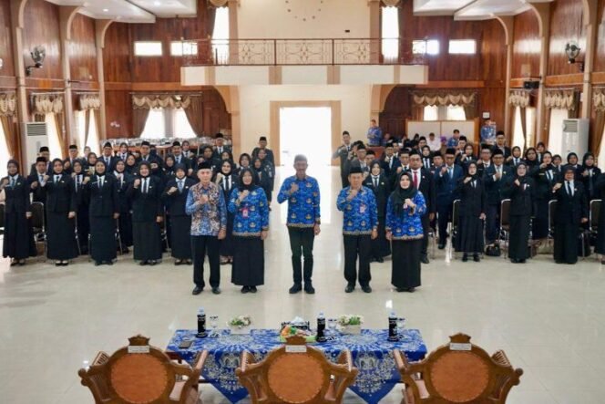
 Pelantikan kepala sekolah lingkup Kabupaten Banjar, Selasa (17/6/2025). foto-rsb