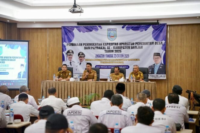 
 Pembinaan Peningkatan Kapasitas Aparatur Pemerintah Desa bagi Kepala Desa se-Kabupaten Banjar Tahun 2025 Angkatan I. foto-RSB