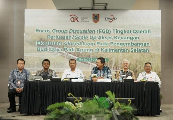 
 FGD bertema Perluasan Akses Keuangan Ekosistem Closed Loop Pada Pengembangan Budi Daya Padi Apung di Kalimantan Selatan, di Ballroom Kantor OJK Kalsel, Kertak Hanyar, Rabu (25/6/2025). foto-MC Kominfo Banjar