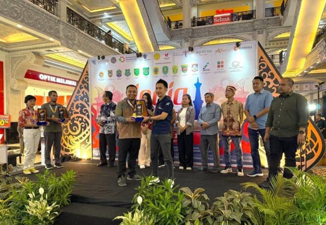 
 Dalam event Jogja Kreatif Expo 2025, Pemprov Kalsel meraih dua penghargaan. foto-MC Kalsel