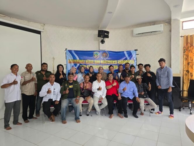 
 Ahmad Nurahsin Kembali Pimpin PWI Kotabaru Secara Aklamasi